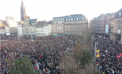 11.1.2015_manif_in_strasbourg_charlie_hebdo_critical_journalists_jewish_civilian_peoples_murders_400