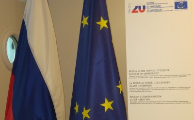 19962016_exhibition_on_20th_anniversary_of_coes_enlargement_to_russia_400