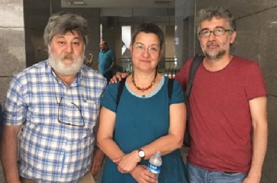 3_arrested_journalists_including_the_president_of_human_rights_association_efj_photo_400 3_arrested_journalists_including_the_president_of_human_rights_association_efj_photo_400