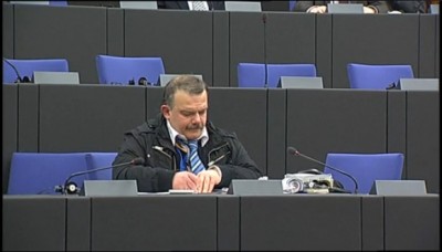 agg_writing_on_hedegaards_reply_to_eurofora_question_enlightened_press_400