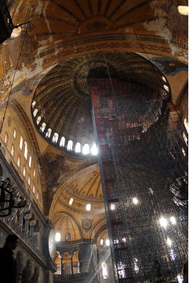 agia_sophia_maimed_roof_400