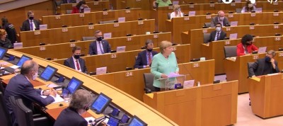 angie_merkel__eparliament_speech_extraordinary_situation_ebstv__eurofora_screenshot_400