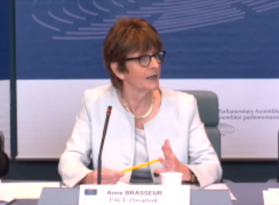 anne_brasseur_reply_to_agg_b_400 anne_brasseur_reply_to_agg_b_400