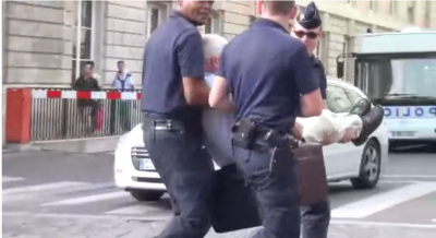 antibionc_old_man_pulled_away_by_3_thugs_pardon_police_for_protesting_against_genetic_manipulation_of_human_embryon_400 antibionc_old_man_pulled_away_by_3_thugs_pardon_police_for_protesting_against_genetic_manipulation_of_human_embryon_400