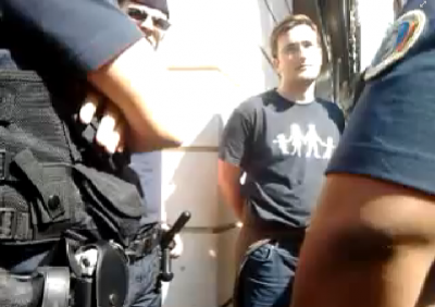 arrested_for_t_shirt_oppress_manif_400 arrested_for_t_shirt_oppress_manif_400