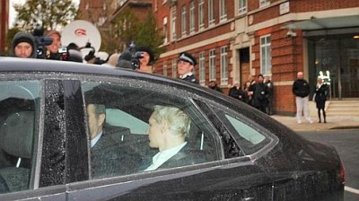 assange_arrested_400 assange_arrested_400