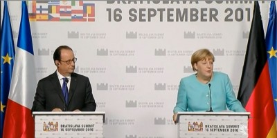 bratislava_joint_press_conf_hollande__merkel_400_01 bratislava_joint_press_conf_hollande__merkel_400_01
