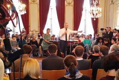 bruno_le_maire_with_eu_commissioner_vestager_at_eu_citizens_dialogue_eurofora_400_01