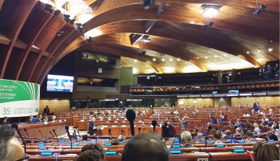 clrae_new_president_knape_speaking_at_plenary_eurofora_400