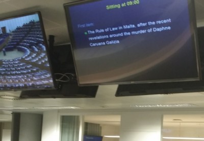 daphne_murder_debate_at_eu_parliaments_pressroom_eurofora_400