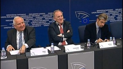 daul__smiling_on_agg_quest_1_on_agri__g20eu_400 daul__smiling_on_agg_quest_1_on_agri__g20eu_400