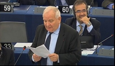 daul_lauphing_on__134__400 daul_lauphing_on__134__400