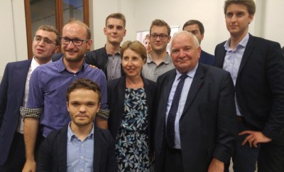 epp_president_daul__mep_sander_avec_jeunes__agg_eurofora_400 epp_president_daul__mep_sander_avec_jeunes__agg_eurofora_400