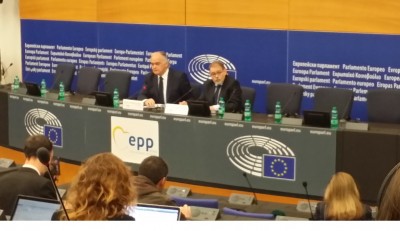 epp_v.president_pons_press_conference_eurofora_400