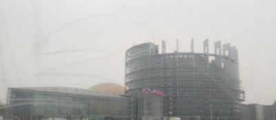 eu_parliament_in_winter_fog_400