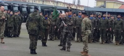 eurocorpsnato_commanders_in_ceremony__flag_eurofora_400