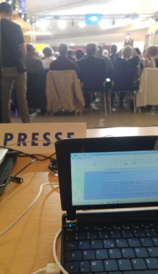 eurofora_at_press_booth_in_macrons_1st_eu_citizens_consultation_epinalvosges_mountains_eurofora_400 eurofora_at_press_booth_in_macrons_1st_eu_citizens_consultation_epinalvosges_mountains_eurofora_400