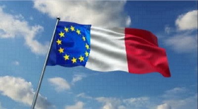 fillon_invents_new_french_flag_with_eu_stars_eurofora_400 fillon_invents_new_french_flag_with_eu_stars_eurofora_400