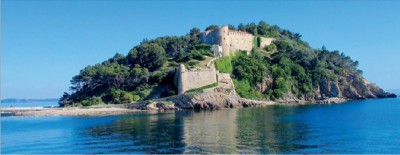 frendh_bregancon_castle_at_mediterranean_coast_eurofora_screenshot_400