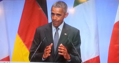 g7_obama_press_speak_close_400_01
