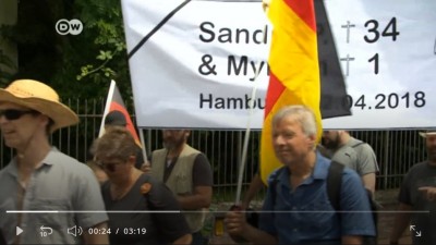 german_people_protest_on_kandel_sandra__myriam_aged_34__1_hamburg_4.2018_400