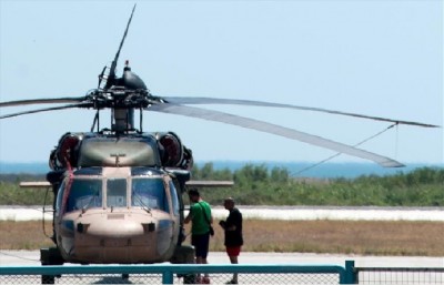 helicopter_of_8_turkish_army_officers_who_asked_political_asylum_in_greece_400