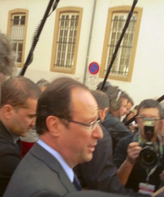 hollande_closer_400