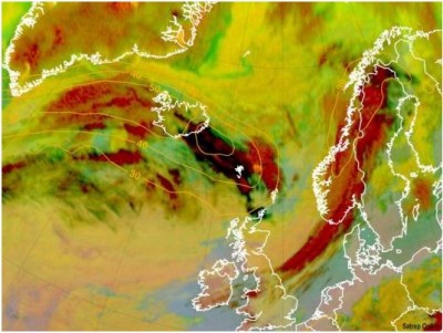 iceland_volcano__uk_winds_400