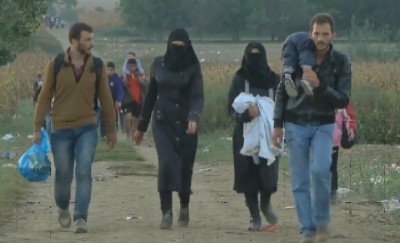 imi_central_european_countries_refuse_imposed_islamization_burkas_crossing_hunhary..._400 imi_central_european_countries_refuse_imposed_islamization_burkas_crossing_hunhary..._400