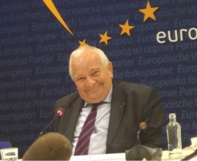 joseph_daul__agg_smile_after_answer_on_austria_kurz_brx_2017_eurofora_400 joseph_daul__agg_smile_after_answer_on_austria_kurz_brx_2017_eurofora_400