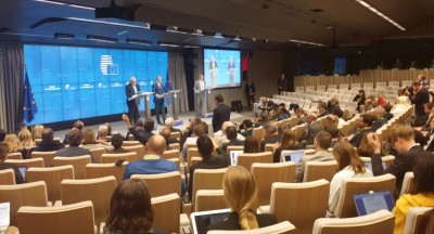 juncker_speaking_with_tusk_at_1st_press_conf._eu_summit_brx_eurofora_400