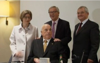 kohl_book_mit_juncker__400 kohl_book_mit_juncker__400