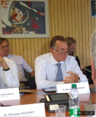 lilly_usa_multinational_representative_speaks_at_isu_meeting_with_french_pm__eurofora_400_02 lilly_usa_multinational_representative_speaks_at_isu_meeting_with_french_pm__eurofora_400_02