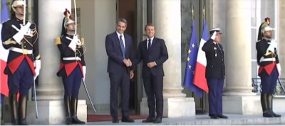 macro_mitsotakes_at_elysee_palace_greek_pm_video__eurofora_screenshot_400