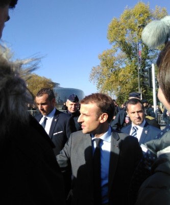 macron_walked_frm_coes_hq_to_echr_eurofora_400 macron_walked_frm_coes_hq_to_echr_eurofora_400