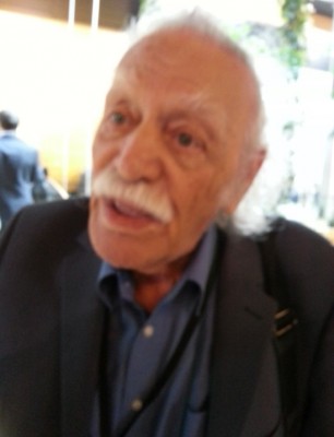 manolis_glezos_to_agg_400 manolis_glezos_to_agg_400