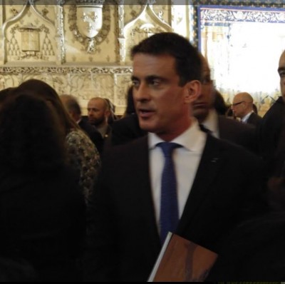 manuel_valls_at_reims_palais_de_tau_400