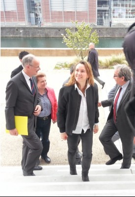 minister_axelle_lemaire_arrives_at_malraux_peninsula_400 minister_axelle_lemaire_arrives_at_malraux_peninsula_400