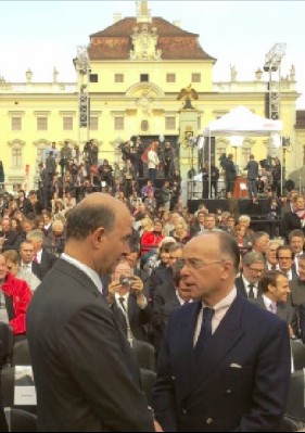 mosco__caze_at_ludwi_400 mosco__caze_at_ludwi_400