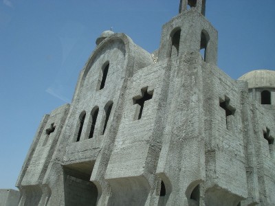 new__church_in_syrian_kurdish_city_where_turkish_military_vehicle_crashed_demonstrator__assyrian_christian_refugees_euroforaj_400