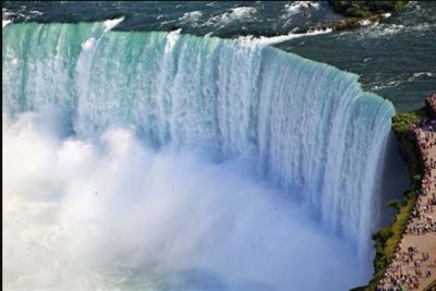 niagara_close__people_eurofora_400 niagara_close__people_eurofora_400