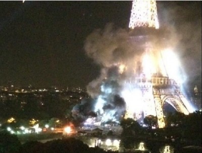 paris_eifel_tower_cloud_of_smoke_from_another_truck_fire_14th_july_aftermath_400