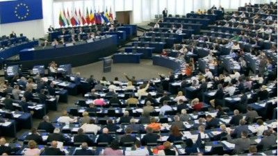 pe_votes_on_ukran_400_01