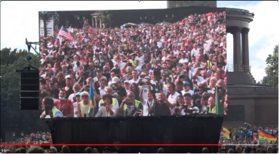 rfkennedy_at_berlin_rally_6_people_close_matuschewski_videoeurofora_screenshot_400