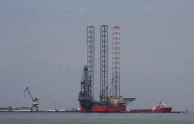 russian_plabe_oilgas_search_around_crimea_400