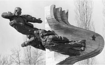 russian_sculpture_may_9_400 russian_sculpture_may_9_400