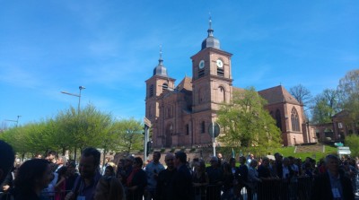 saint_di_historic_cathedral__surrounded_by_people__eurofora_400 saint_di_historic_cathedral__surrounded_by_people__eurofora_400