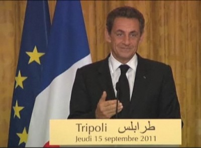 sarko_in_tripoli_for_peace_deemocracy_and_eco_dev_400 sarko_in_tripoli_for_peace_deemocracy_and_eco_dev_400