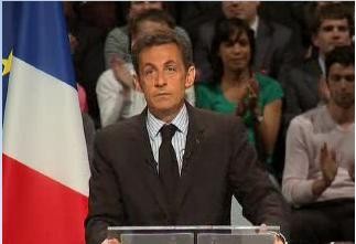 sarko_looks_up_applauded_after_making_the_t_point sarko_looks_up_applauded_after_making_the_t_point