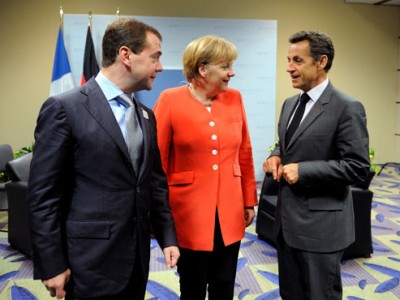 sarko_merkel_medvedev_400 sarko_merkel_medvedev_400